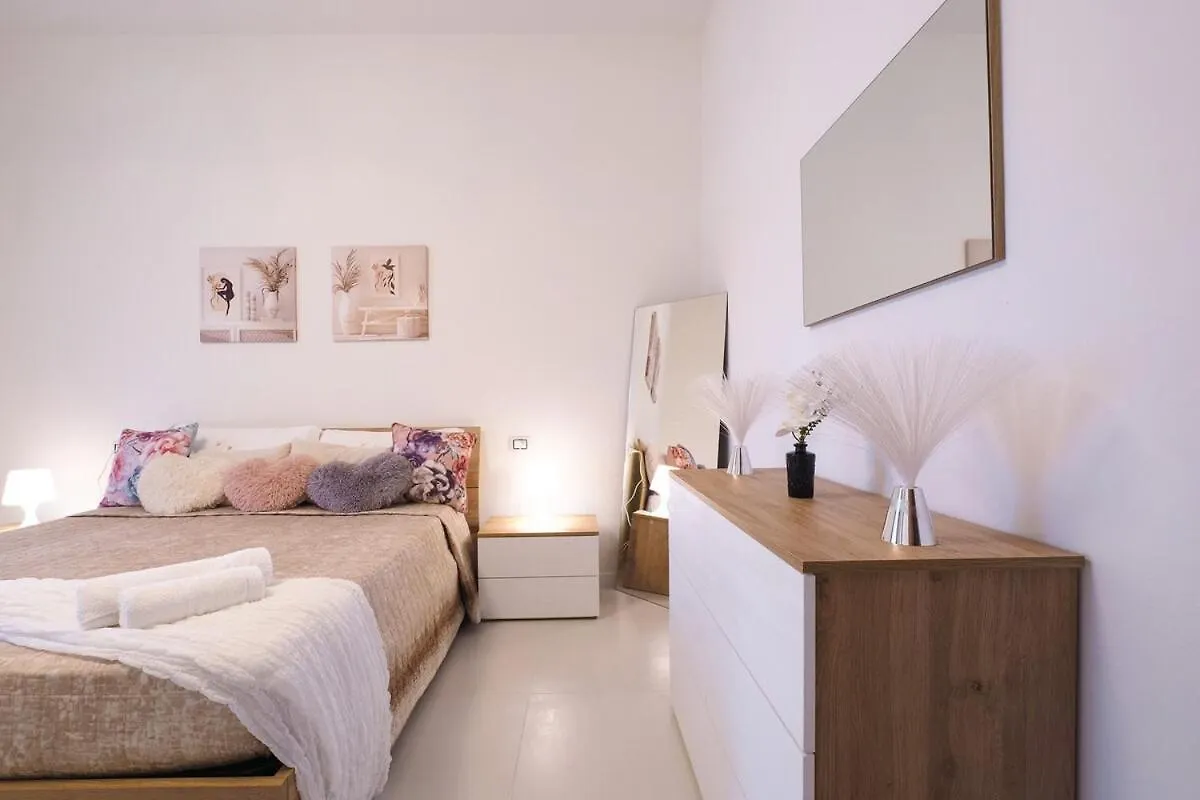 Melody'S Garden House Daire Como İtalya
