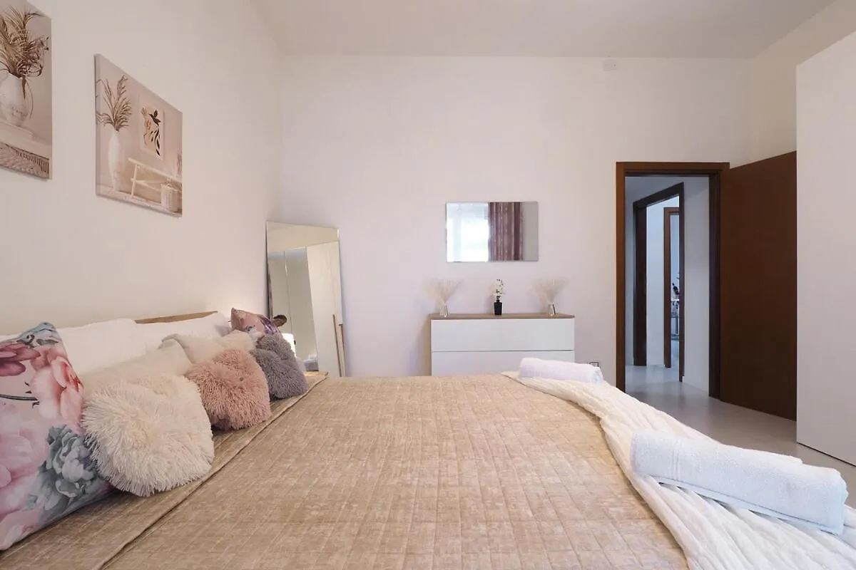 Melody'S Garden House Daire Como
